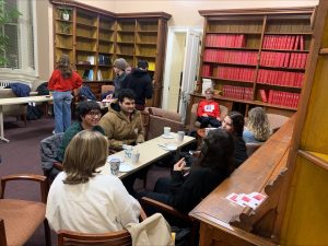 Honors students gathered at Washburn Observatory prior to ice skating and enjoyed winter treats and cookie decorating.